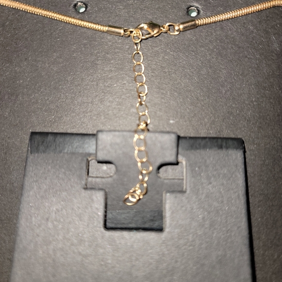 Fashion Necklace - Picture 3 of 3